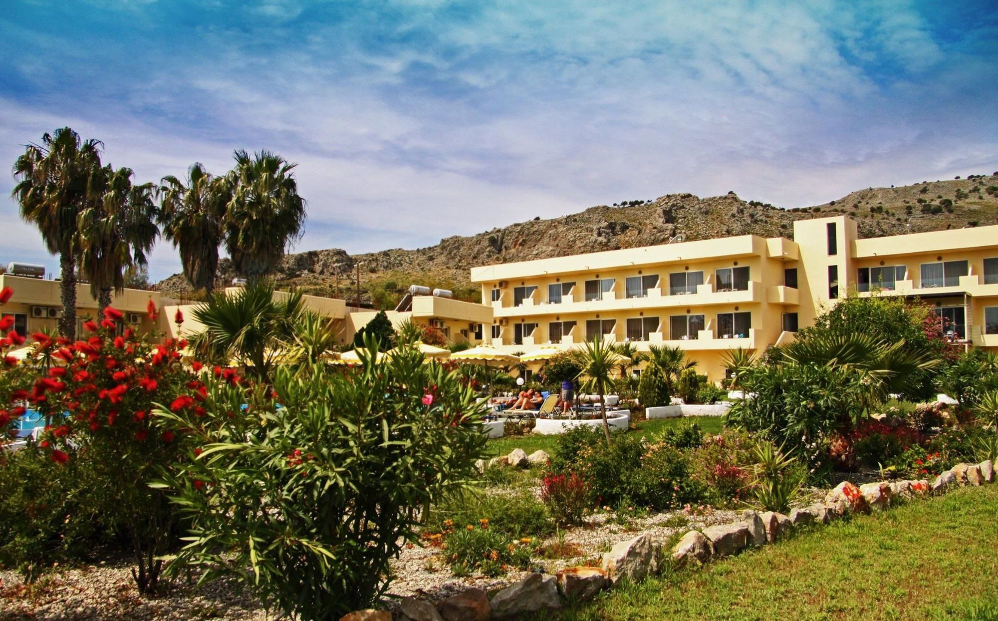 Olive Garden Hotel Lartos Exterior photo